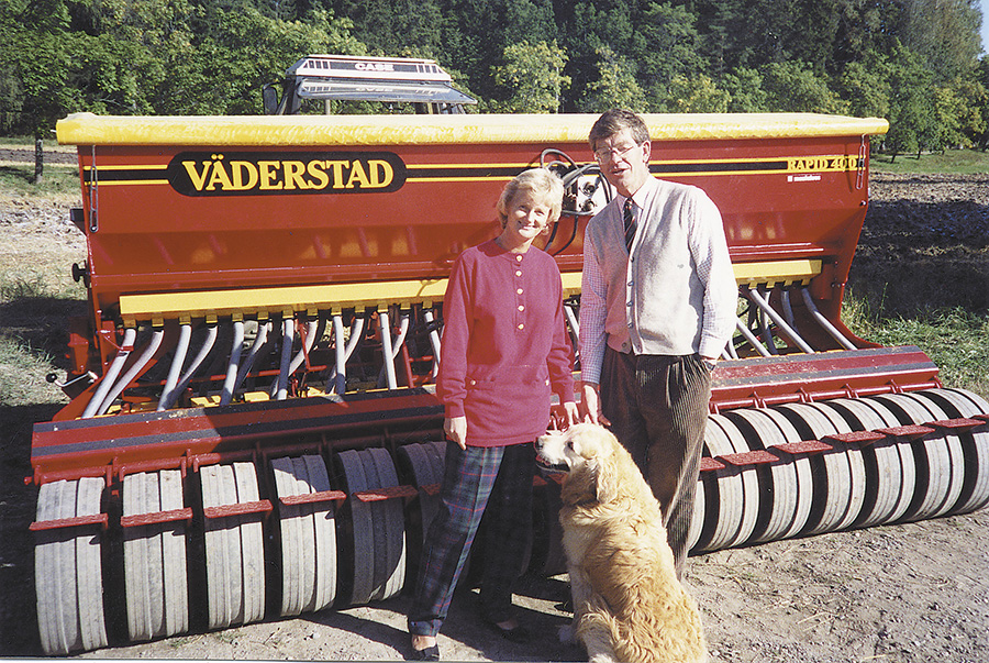 Happy Finnish farmers receive their Rapid