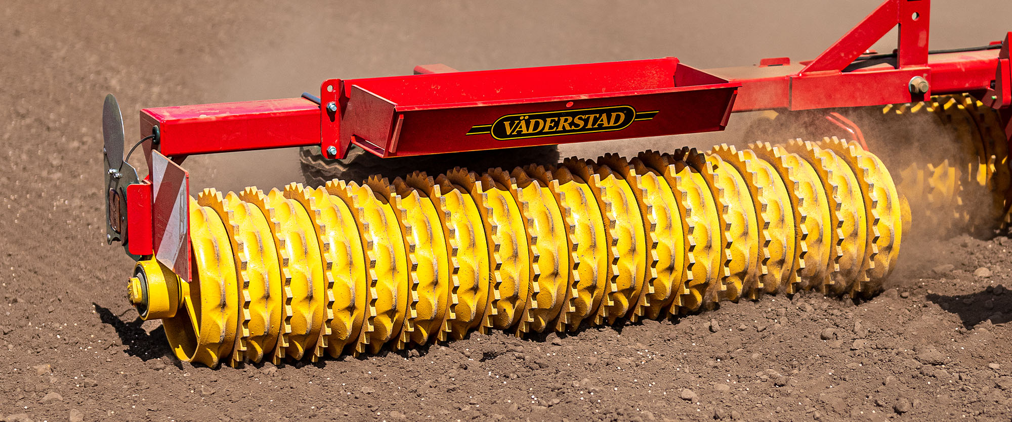 Väderstad Crosskill roller in the field