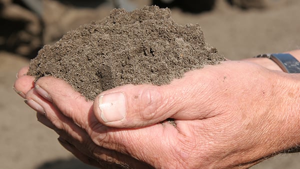 A sand soil is an example of a single-grained structure A sand soil is an example of a single-grained structure