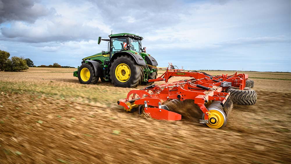 Knives are turnable for optimal hectare costs