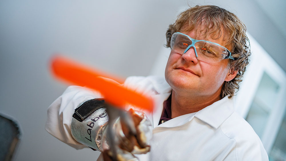Metallurgist Anders Petersson