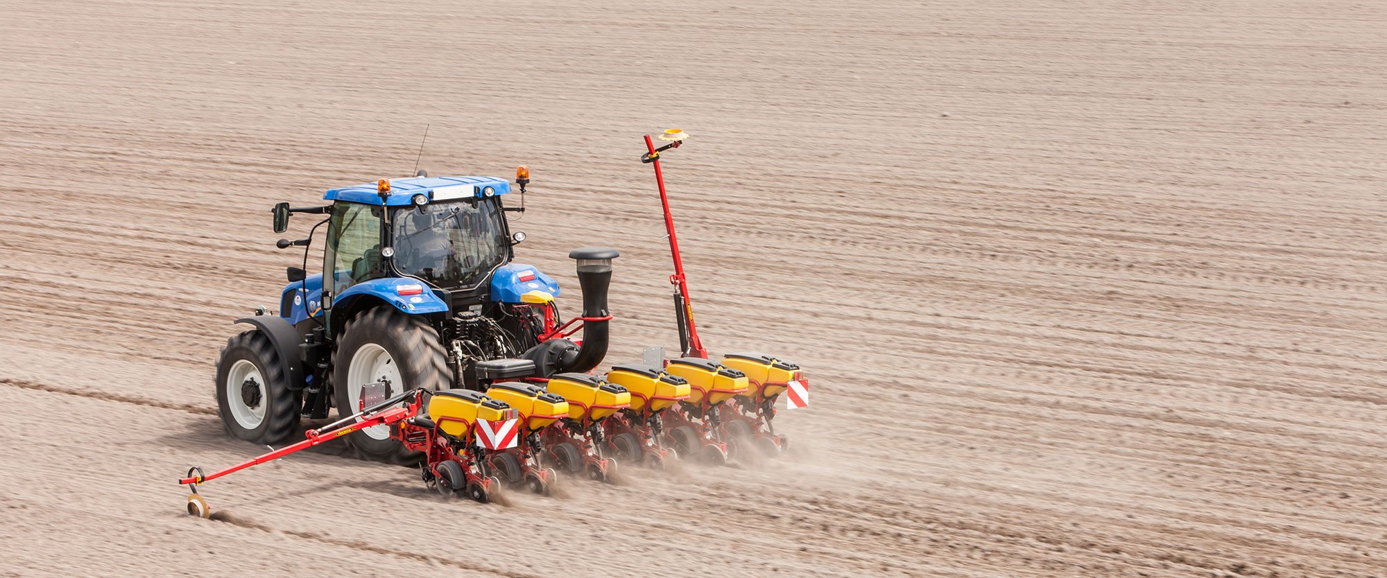 Väderstad Tempo T de 6 filas en el campo