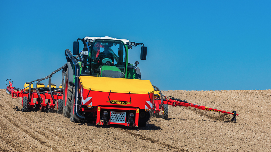 Väderstad FH 2200 offers high capacity fertilising metering