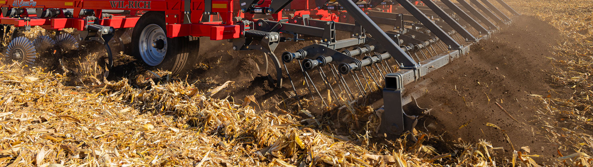 Close-up of Wil-Rich 483 Chisel Pro working in the field