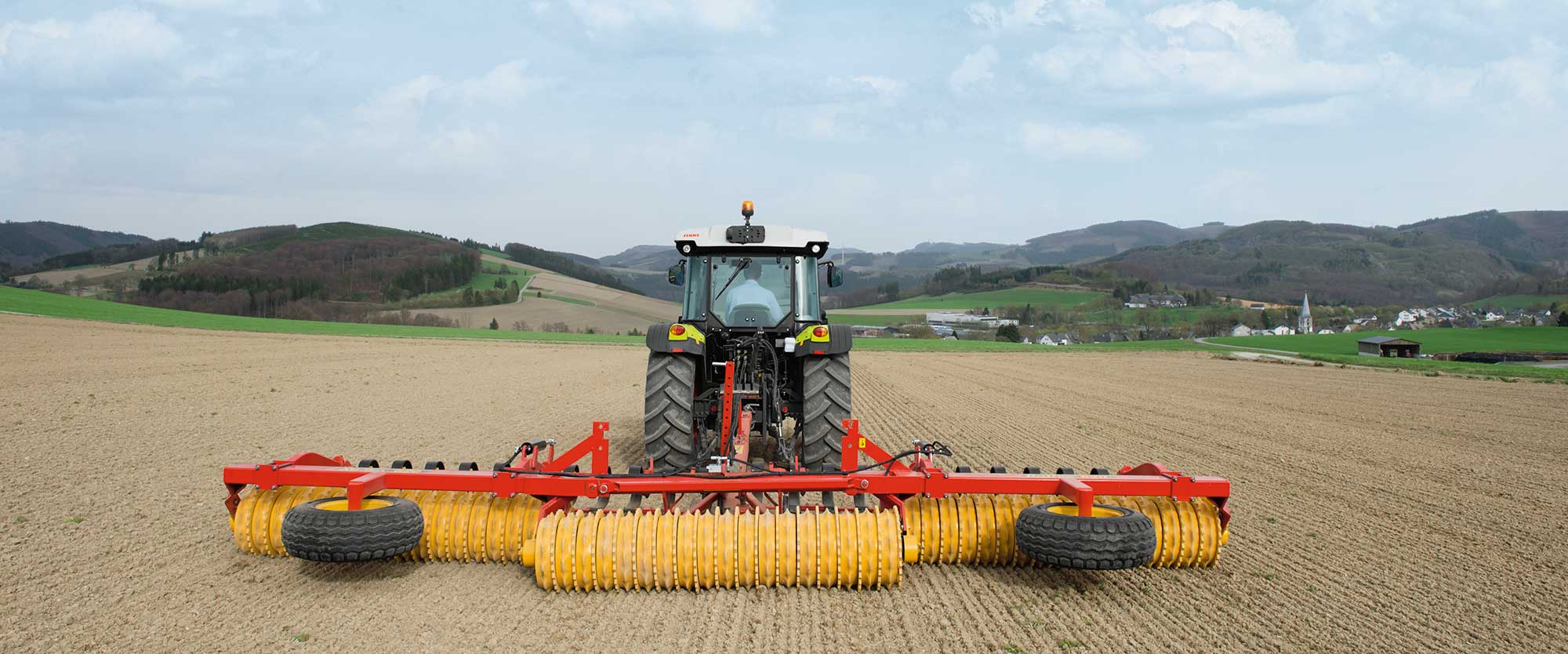 Väderstad Rollex 620 in field