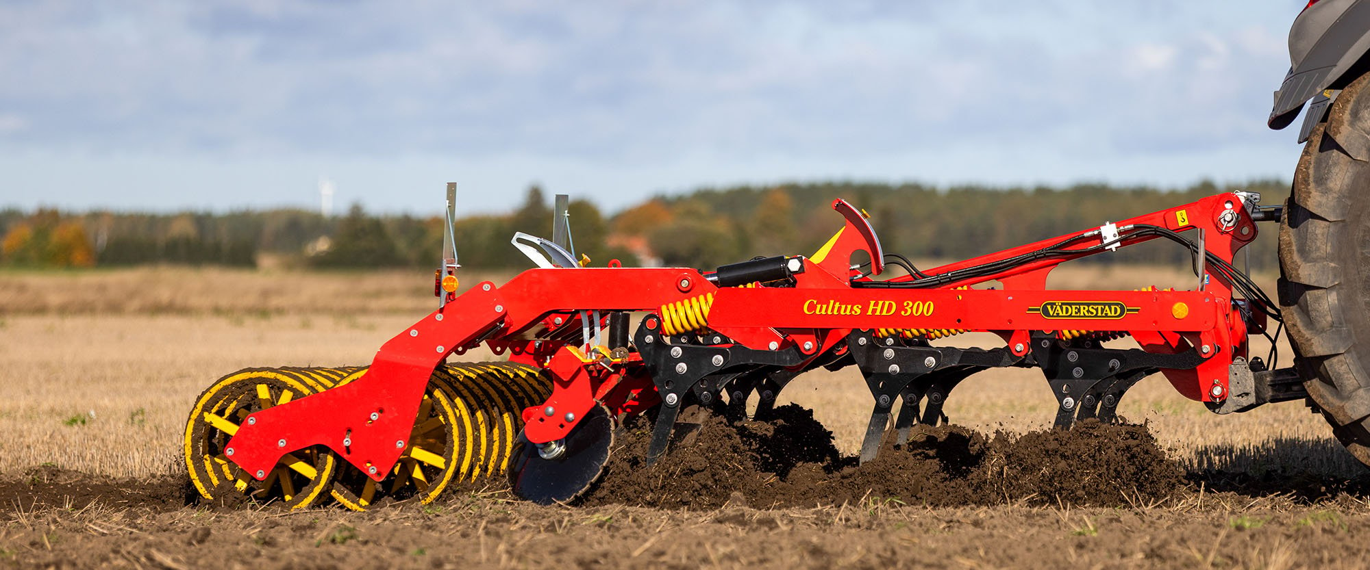 Väderstad Cultus 350 en el campo