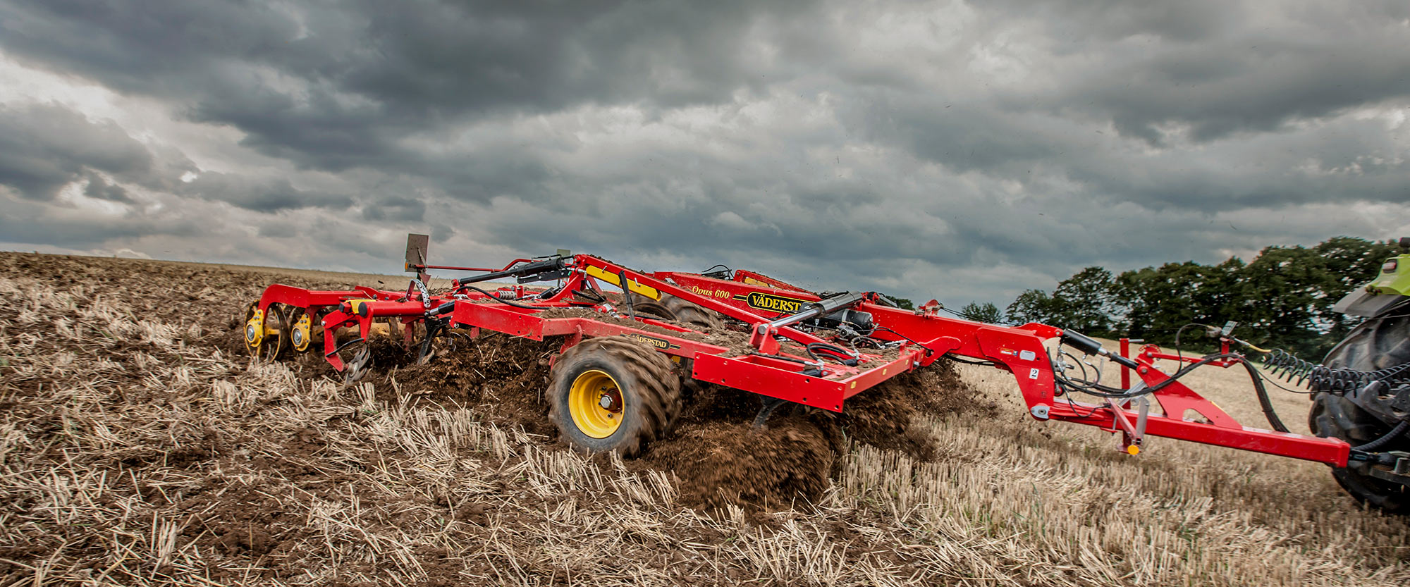 Opus 600 cultivating field